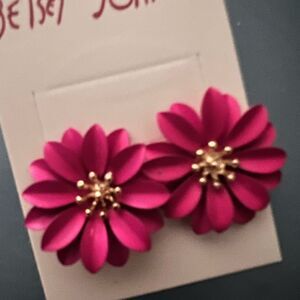 🌸 Betsey Johnson pretty in pink flower earrings 🌸